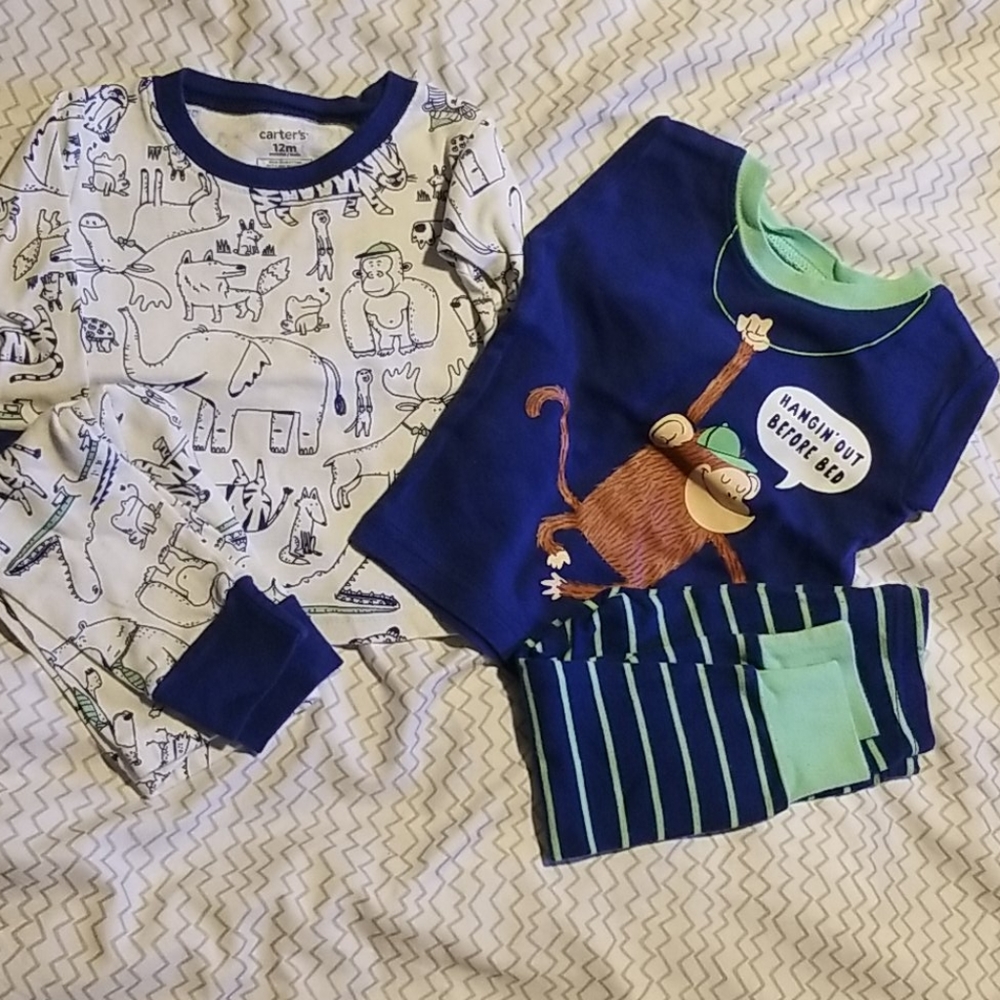 Carter's pajama bundle